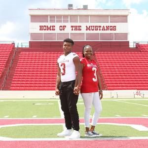 Meet your Posher, Lowell